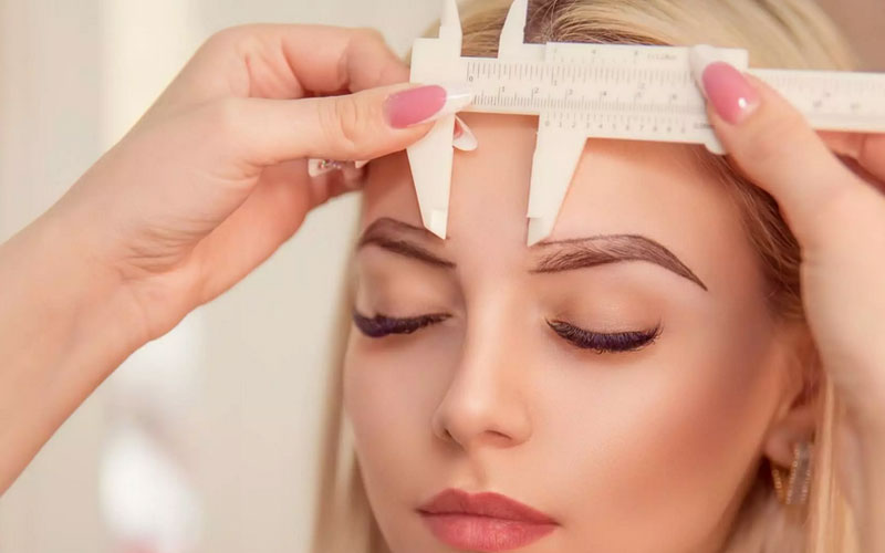 اصلاح و قرینه‌ سازی ابرو در کرج